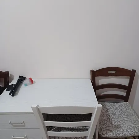 B&B Appartamenti Napoli Bed & Breakfast 2*